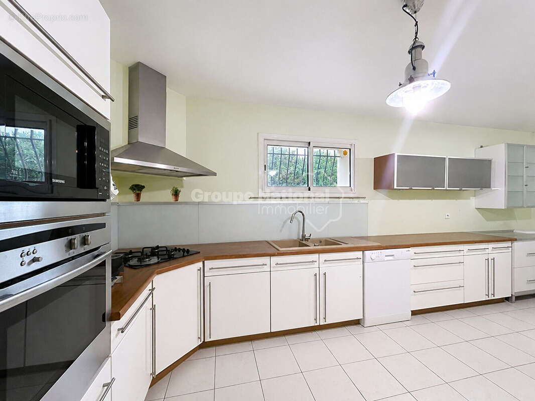 Maison 277 m² à Beaucaire  - photo 15