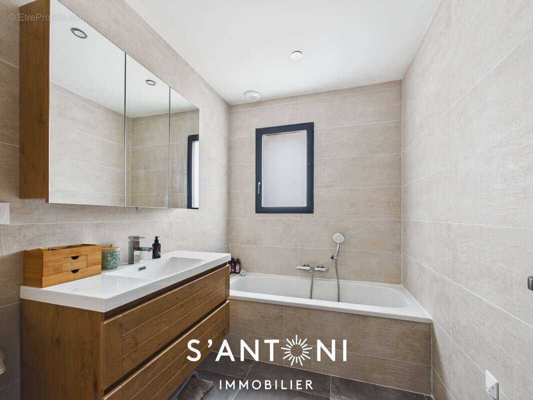 Maison 119 m² à Vias  - photo 28