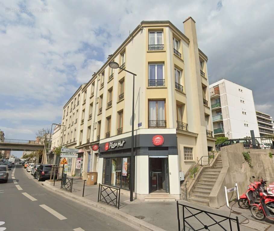 Appartement à COURBEVOIE