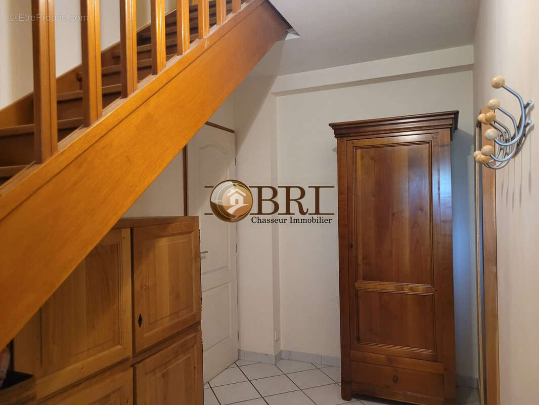 Maison à SAINT-ETIENNE-DE-CROSSEY