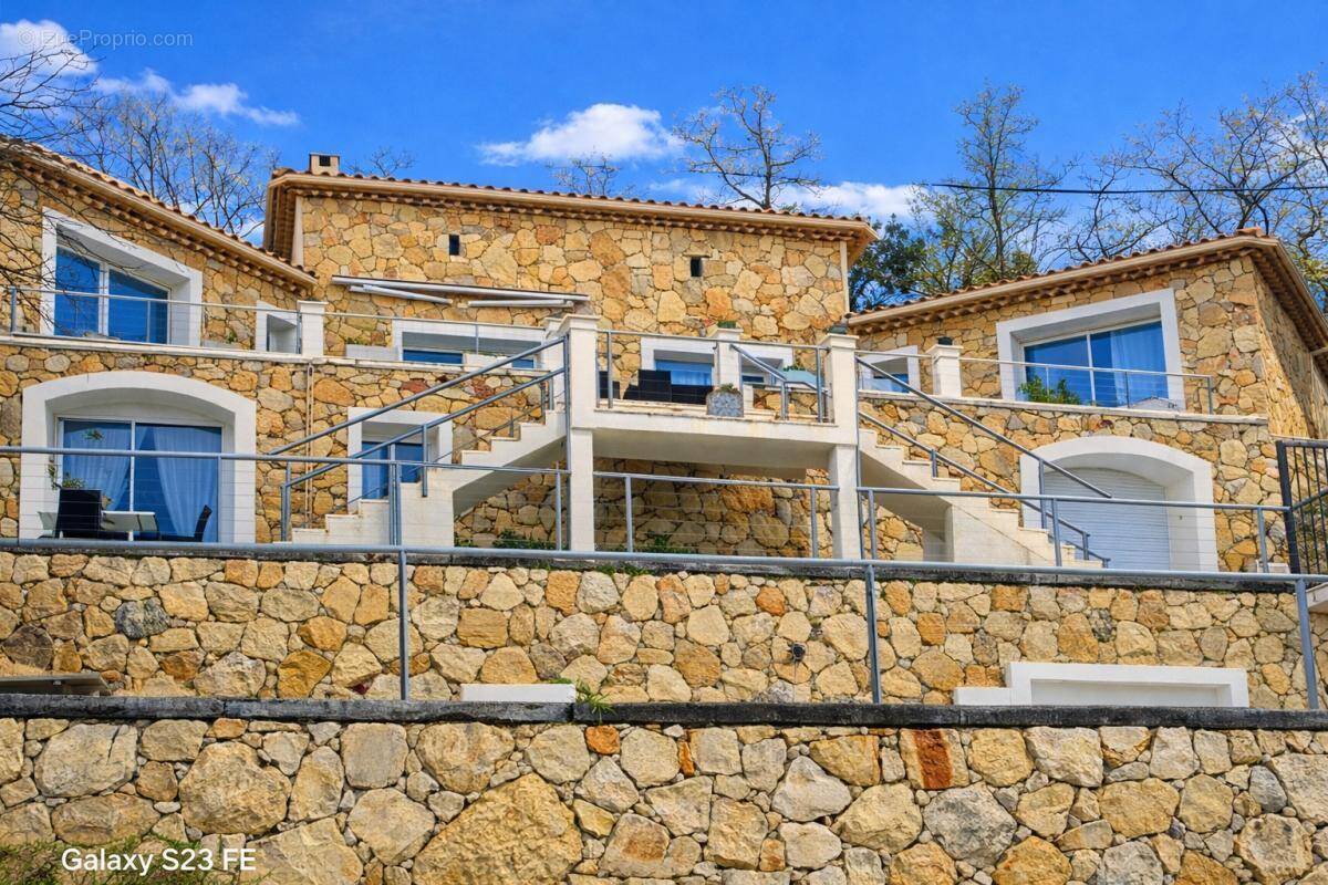 Maison à LE CANNET-DES-MAURES