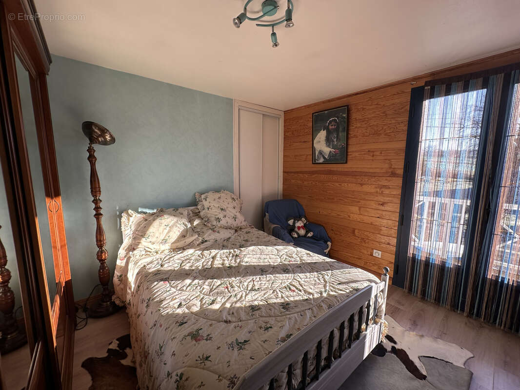 Maison à LA ROCHE-CHALAIS