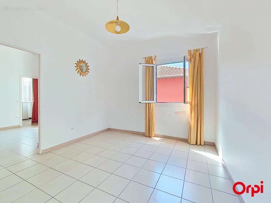 MENTON, QUARTIER GARAVAN : Deux appartements, (3p et studio) - photo 5