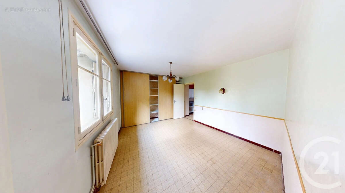 Maison 90 m² à L'isle-Jourdain  - photo 7