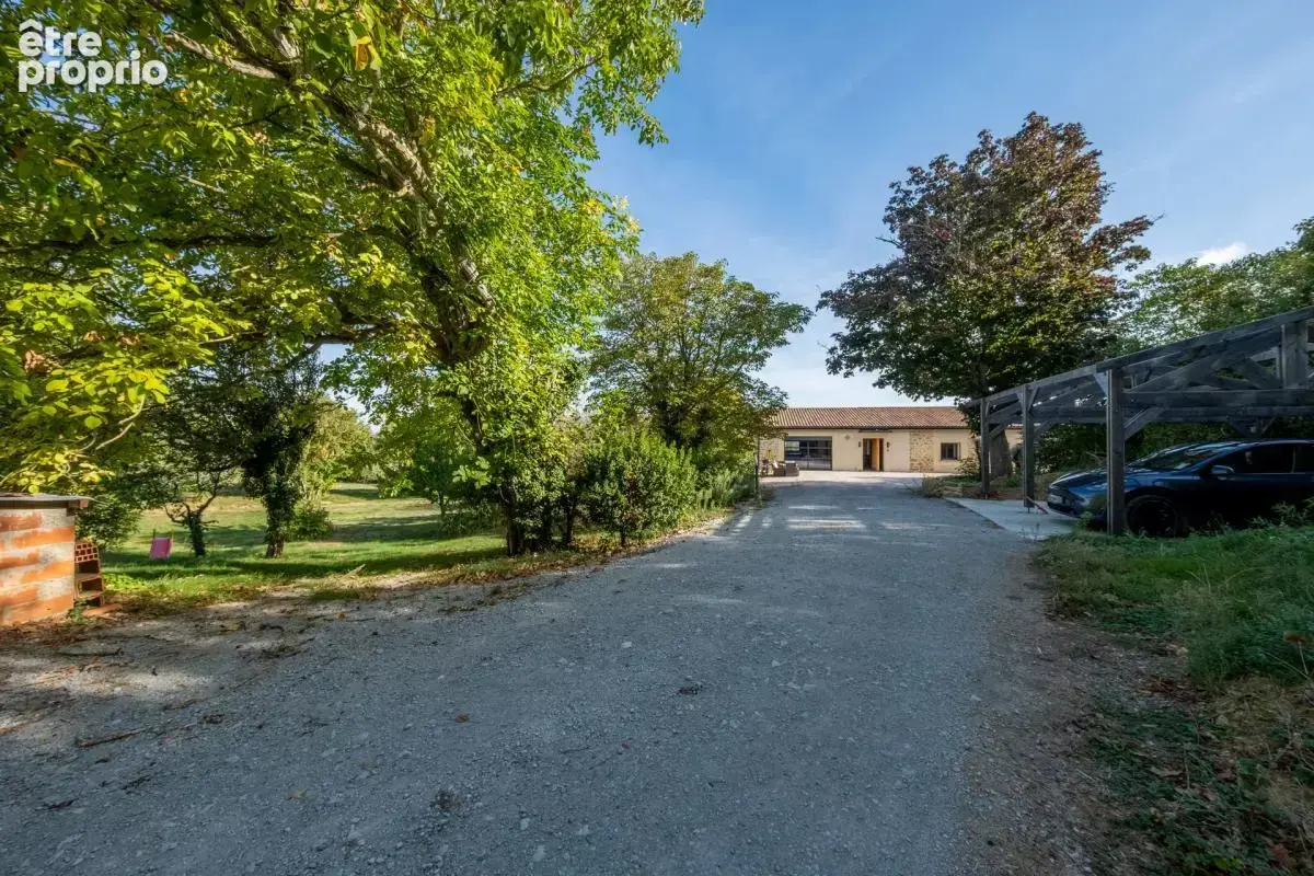  propriété de caractère – 239 m² – 6 chambres – 3,2 hectares
e - photo 25