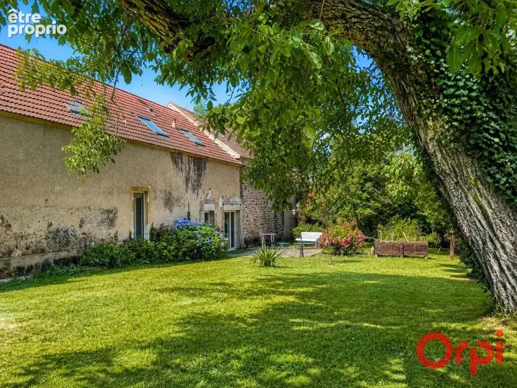 Photo Maison à Coust au prix de 219 500€