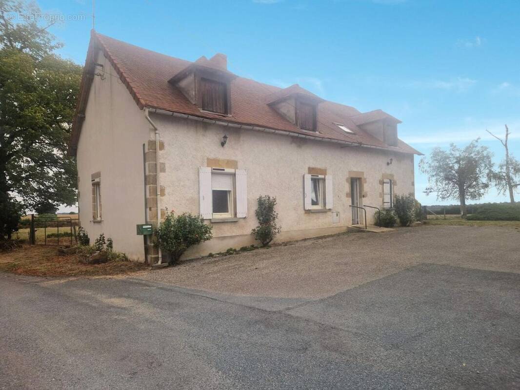 Photo 1 - Maison à SAINT-MARCEL-EN-MURAT