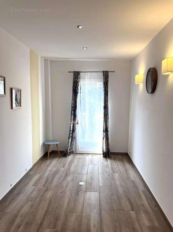local commercial - photo 3