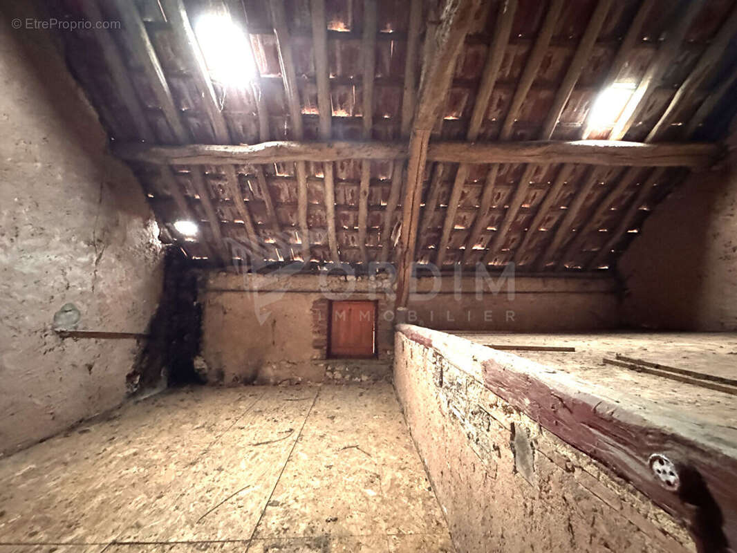 Maison à SAINT-VERAIN