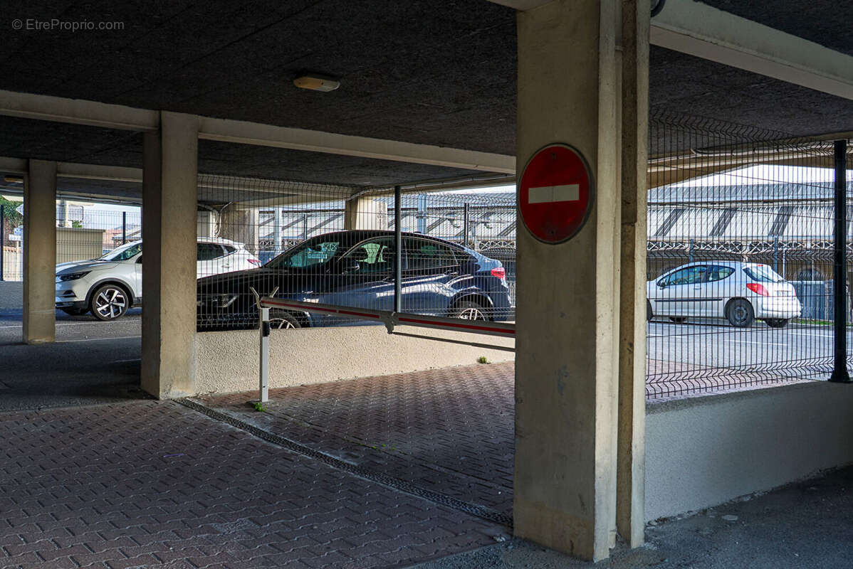 Commerce à CARCASSONNE