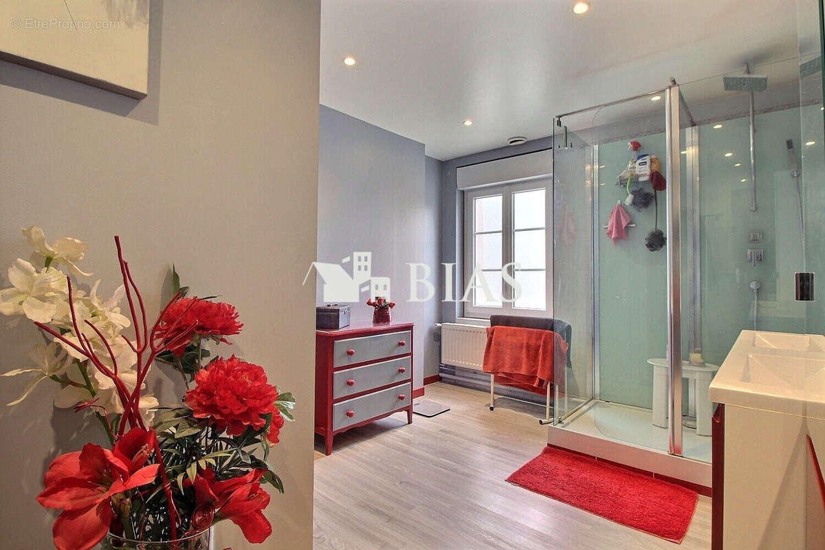 Maison à MONT-SAINT-AIGNAN