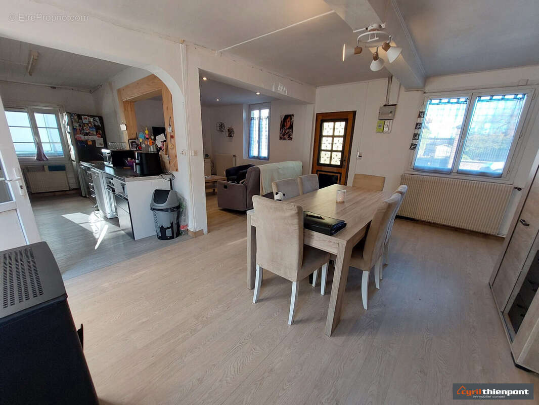 Pièce de vie - Maison à ABBEVILLE