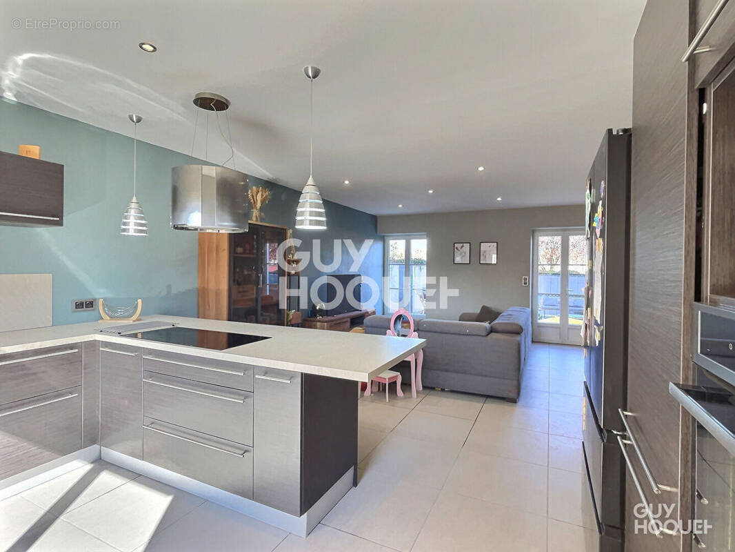 Appartement à CRAPONNE