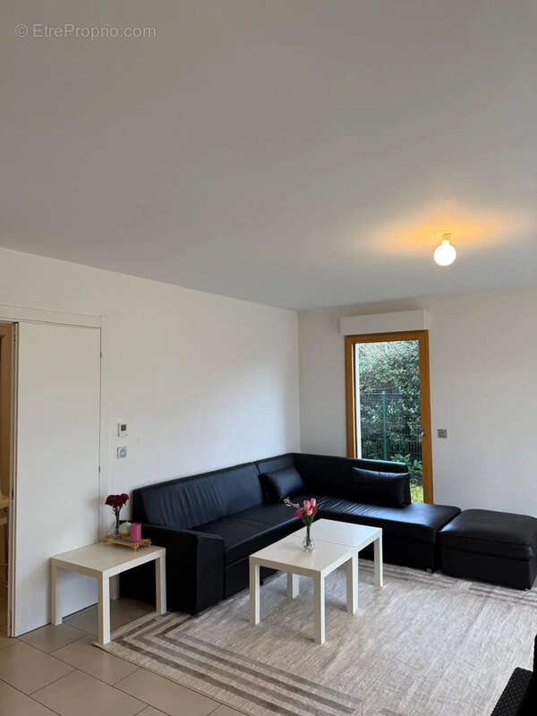 Appartement à CESSY