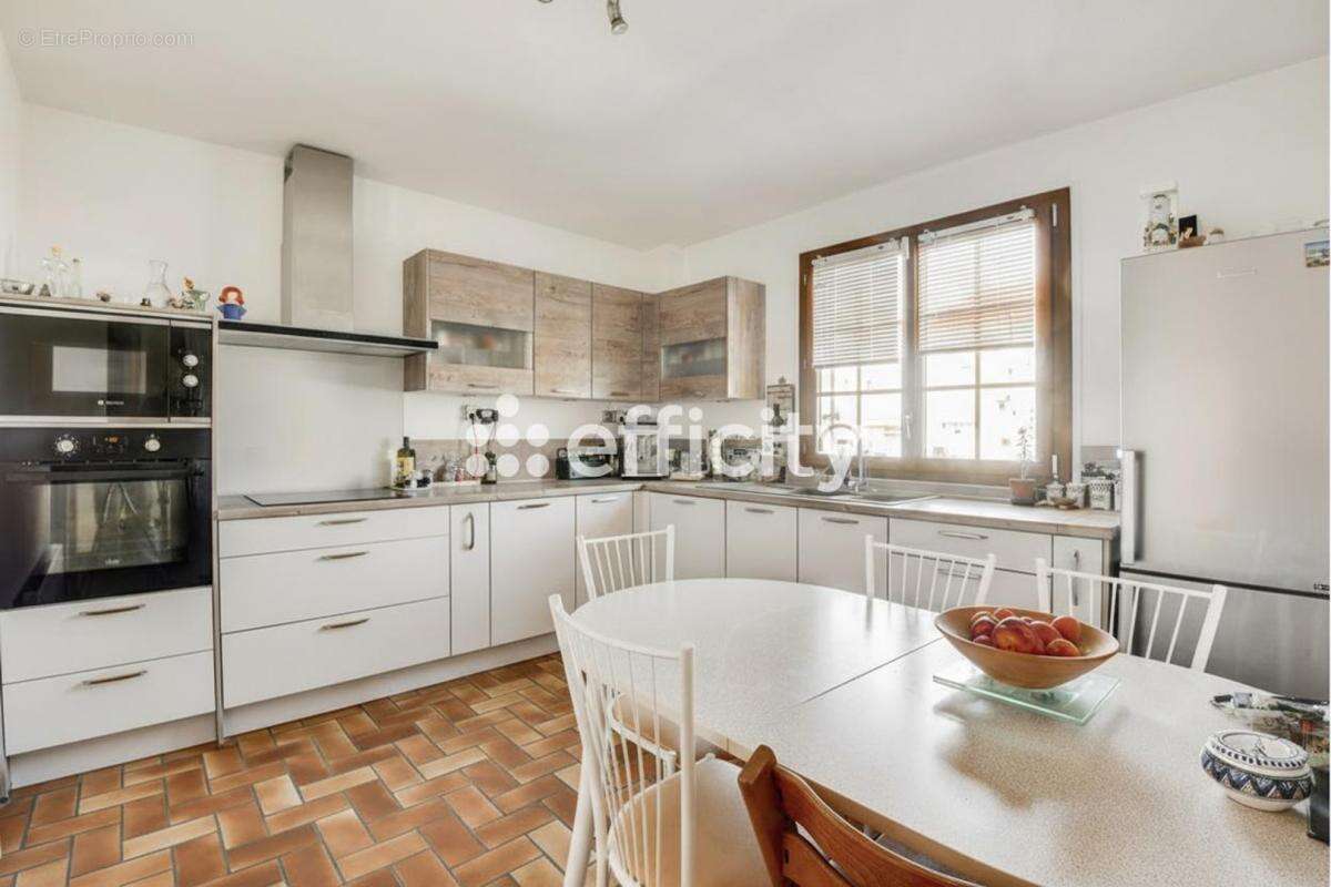 Maison à ROSNY-SOUS-BOIS