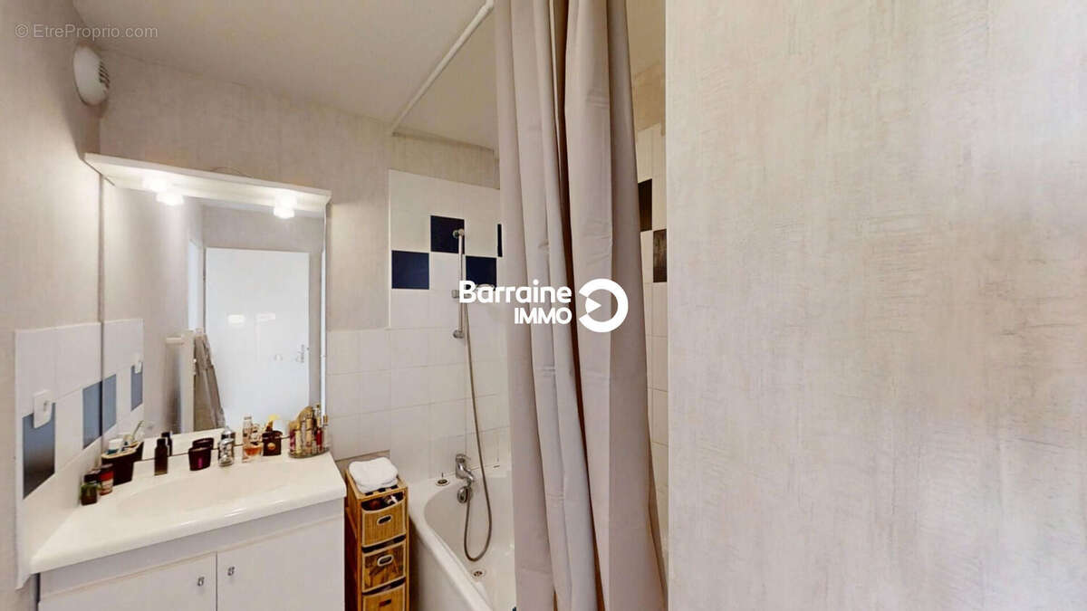 A vendre  crozon  appartement t3  2 chambres  jardn  parfait etat - photo 13