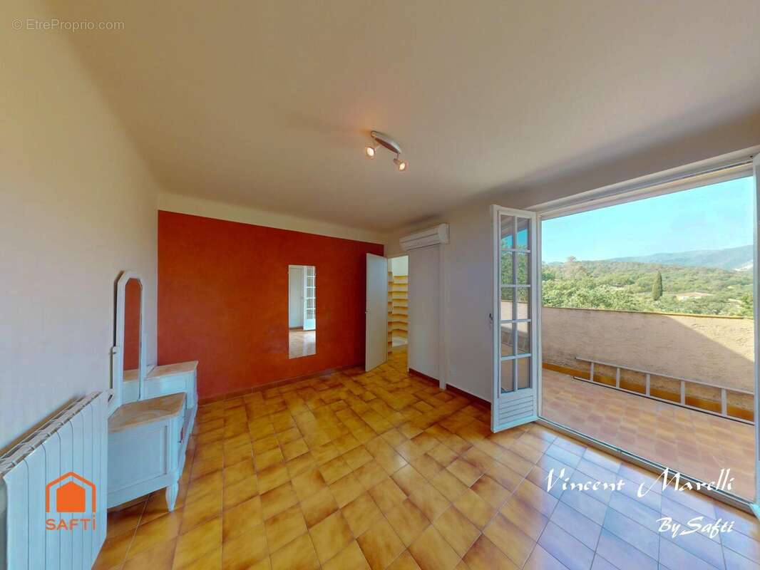 Photo 5 - Maison à BRIGNOLES