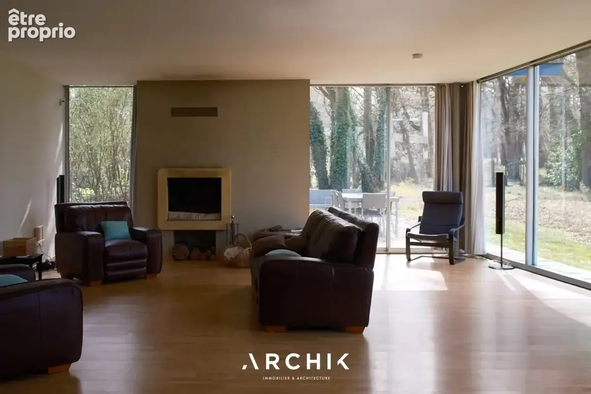 Maison 7 pièces 300 m² à vendre à Saint-Sulpice-Et-Cameyrac (33450) - photo 9