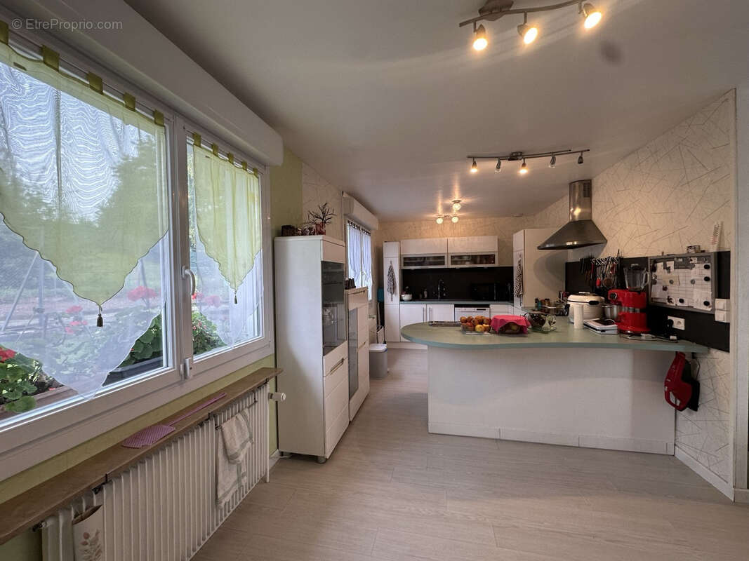 Maison à ETIVAL-CLAIREFONTAINE