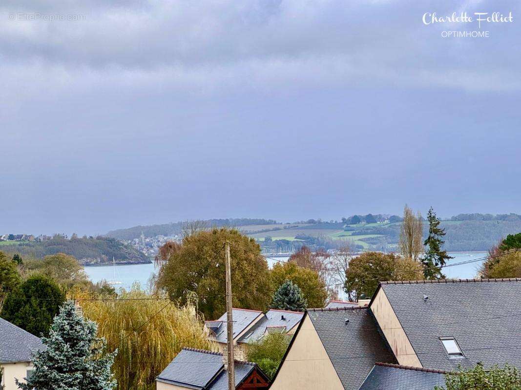 Maison avec vie de plain pied en centre bourg du Minihic sur Rance - photo 2