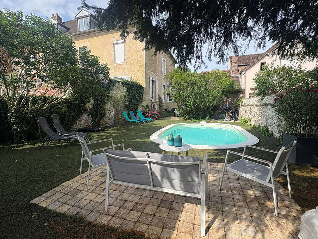 Maison à NOAILLES