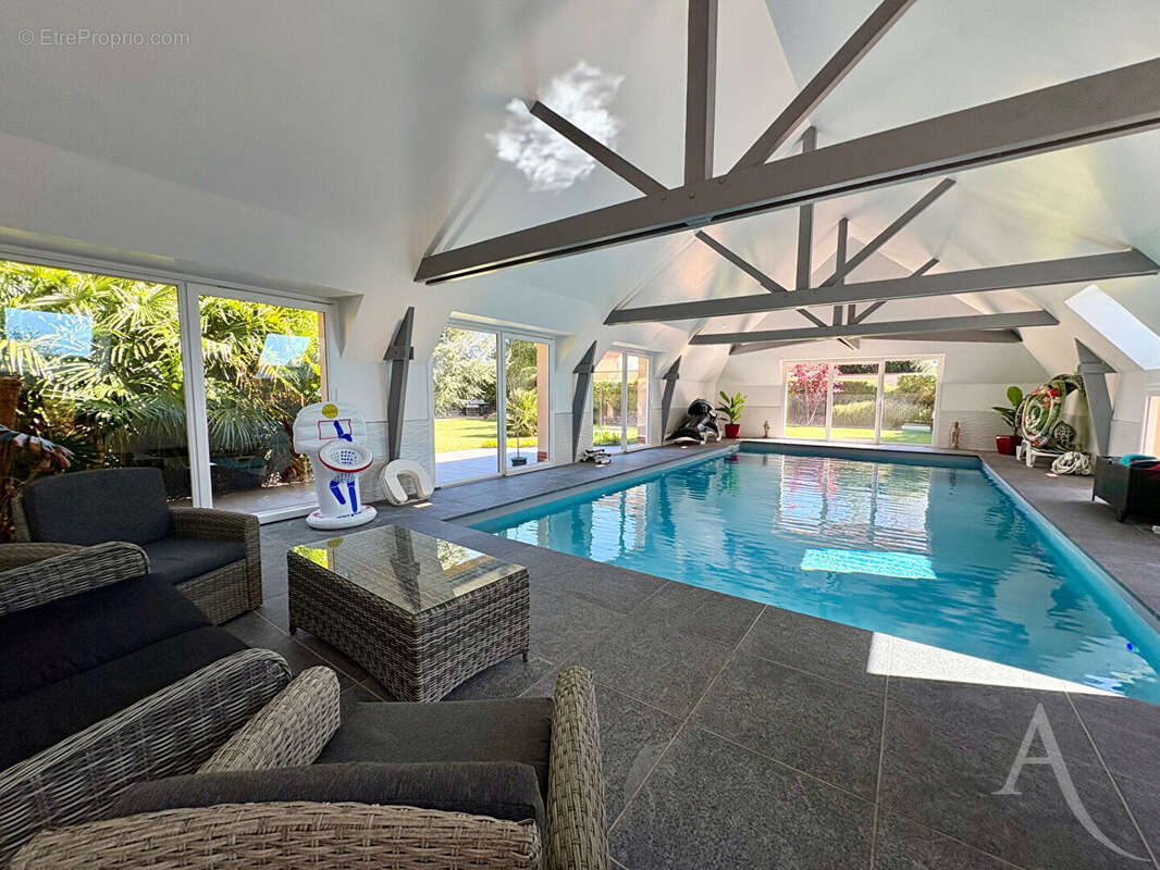 Maison à SAINT-MARTIN-DE-FONTENAY