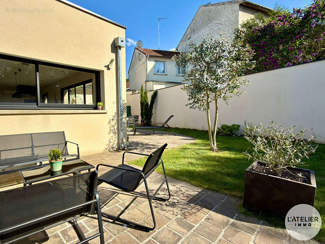 Maison à VILLERS-ALLERAND