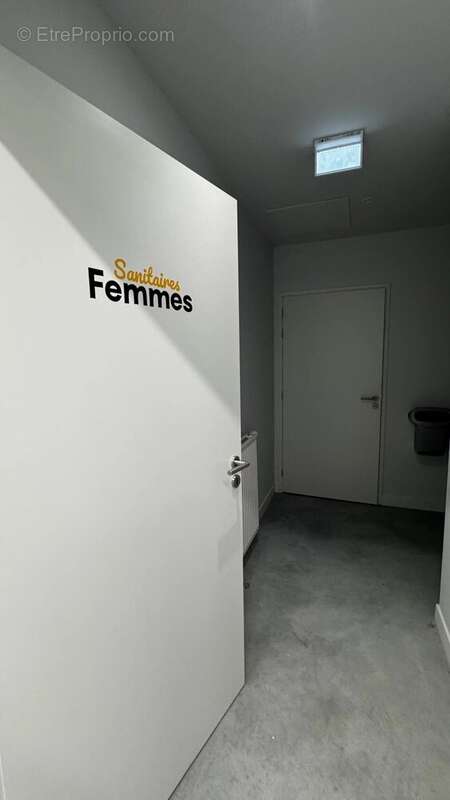 VANNES SENE - Bureau professionnel de 31 m² avec parkings proche bus - photo 8
