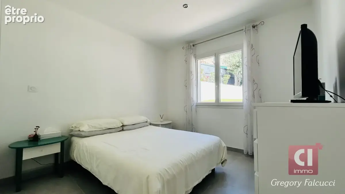 Carnoules villa t4  récente avec garage, dpe a et aucun travaux ! - photo 7