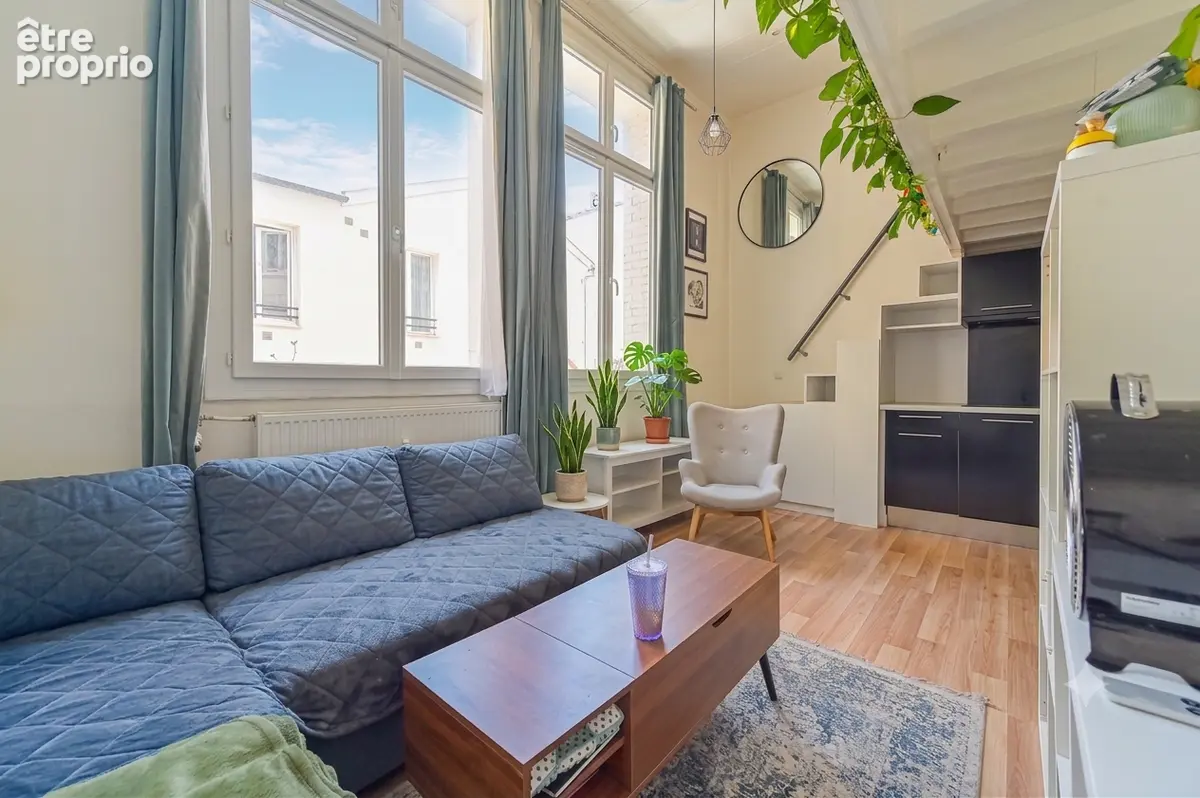 Grand appartement lumineux avec mezzanine - 43m² - ancien atelier d'artistes - photo 2