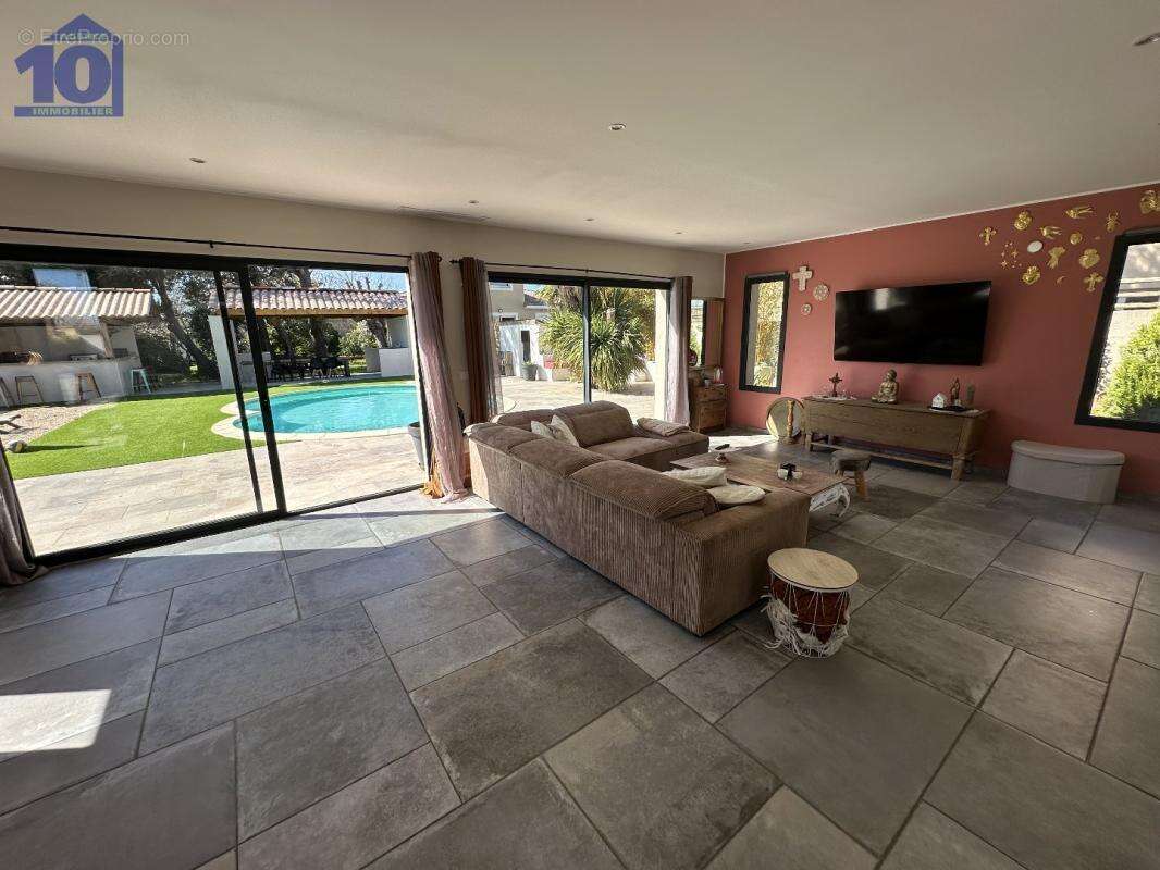 Maison à VILLENEUVE-LES-BEZIERS