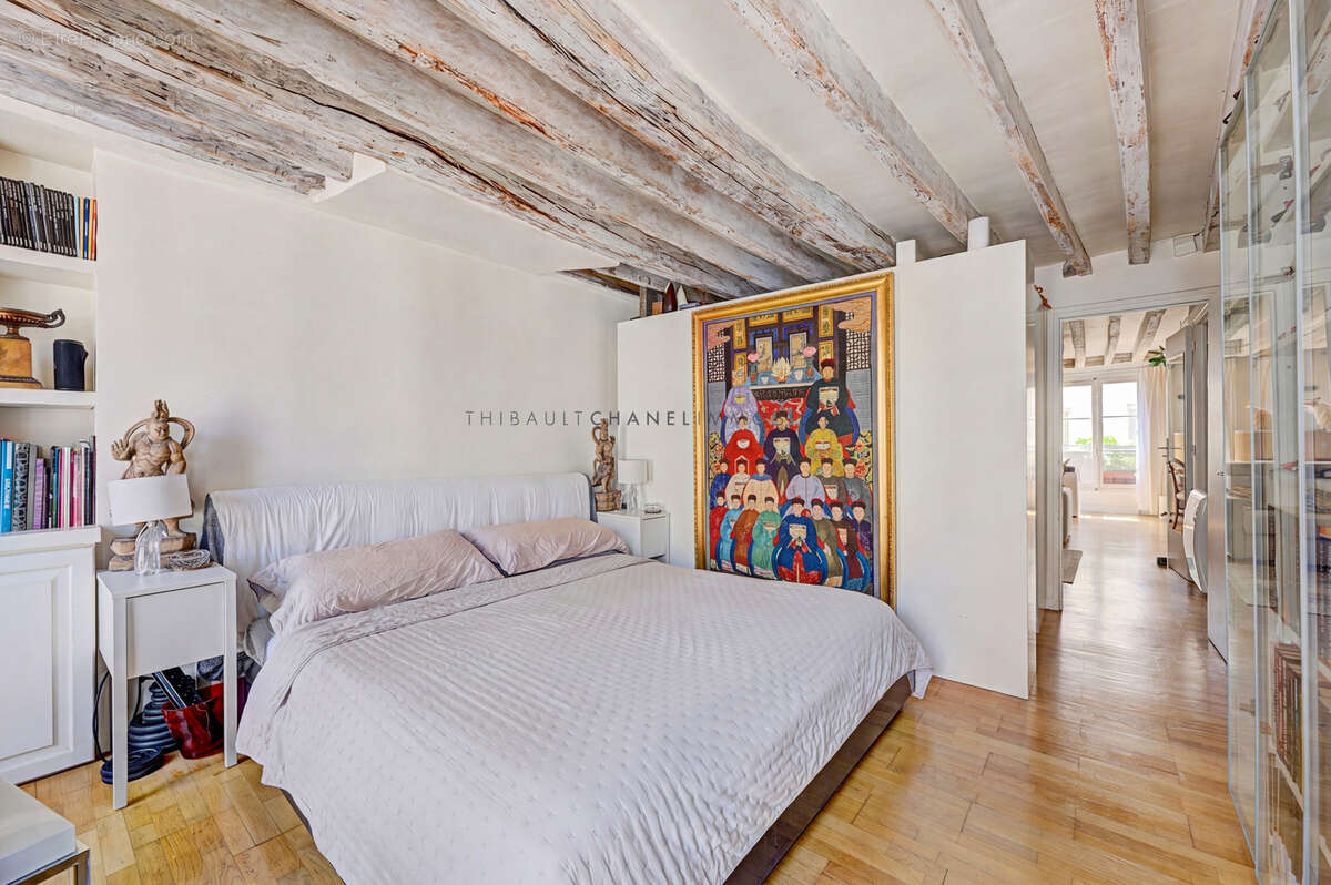 Appartement à PARIS-3E