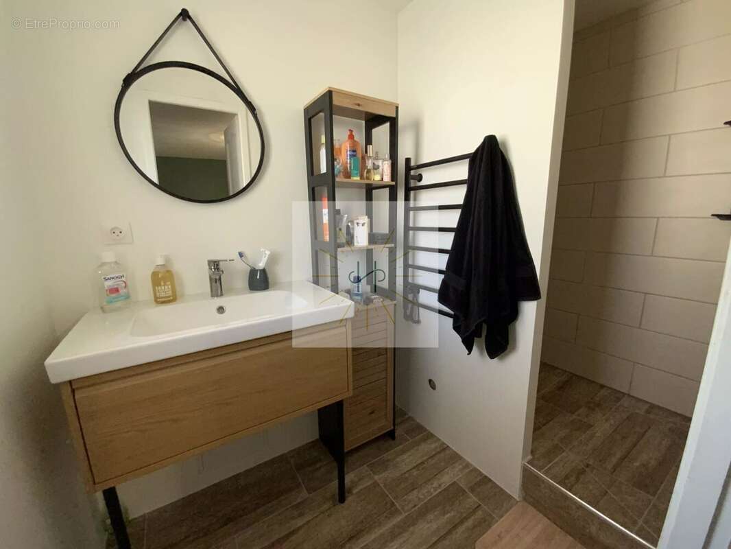 Maison 138 m² à Cruas  - photo 5