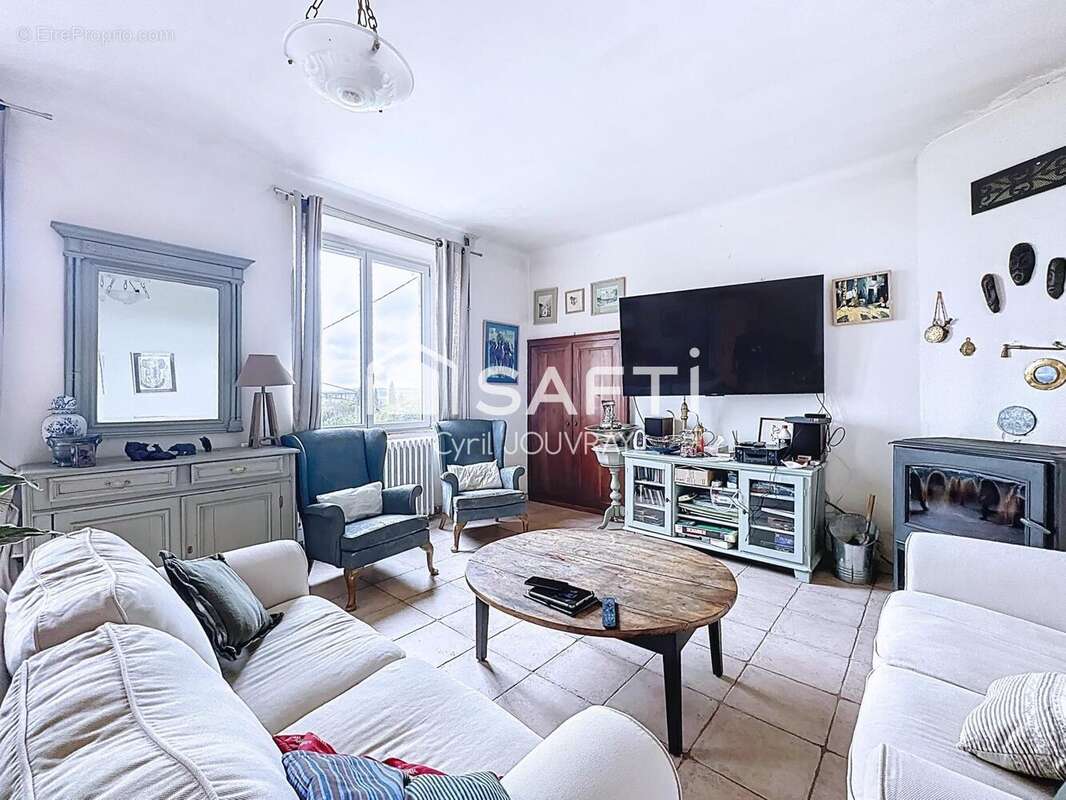 Maison 250 m² à Montpezat-De-Quercy  - photo 6