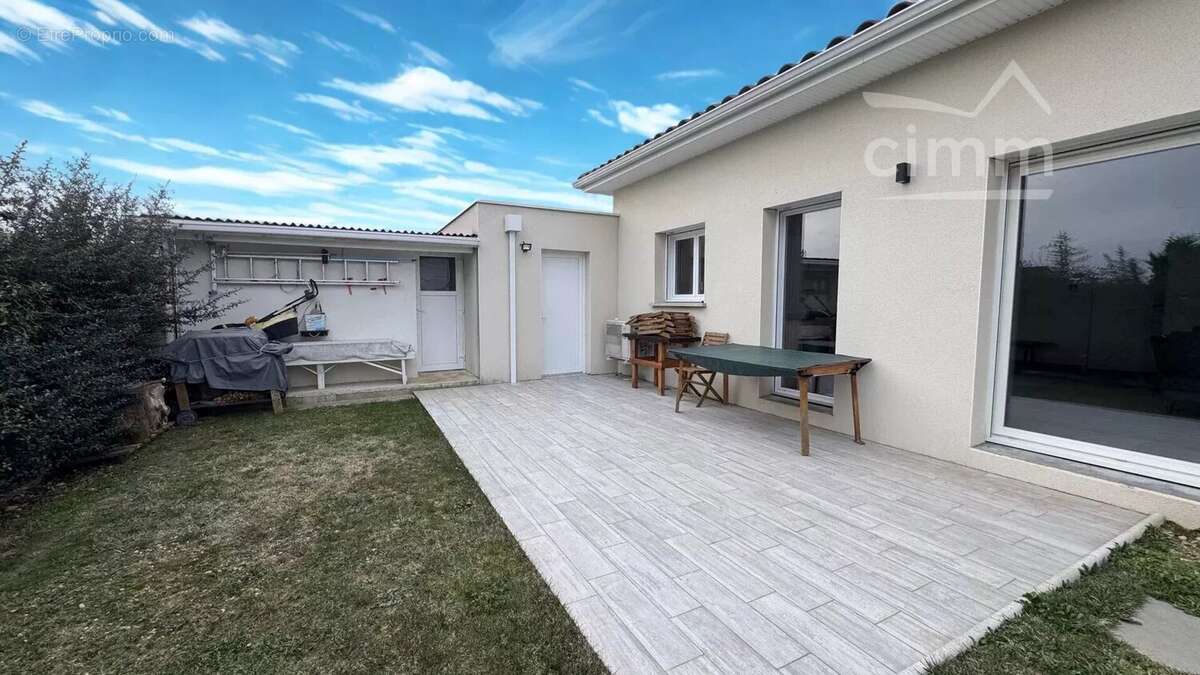 Maison à ANDANCETTE
