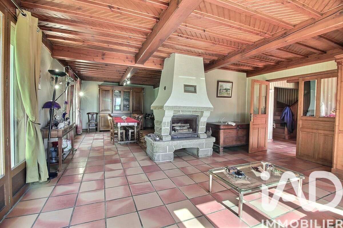 Maison 140 m² à Villosanges  - photo 6