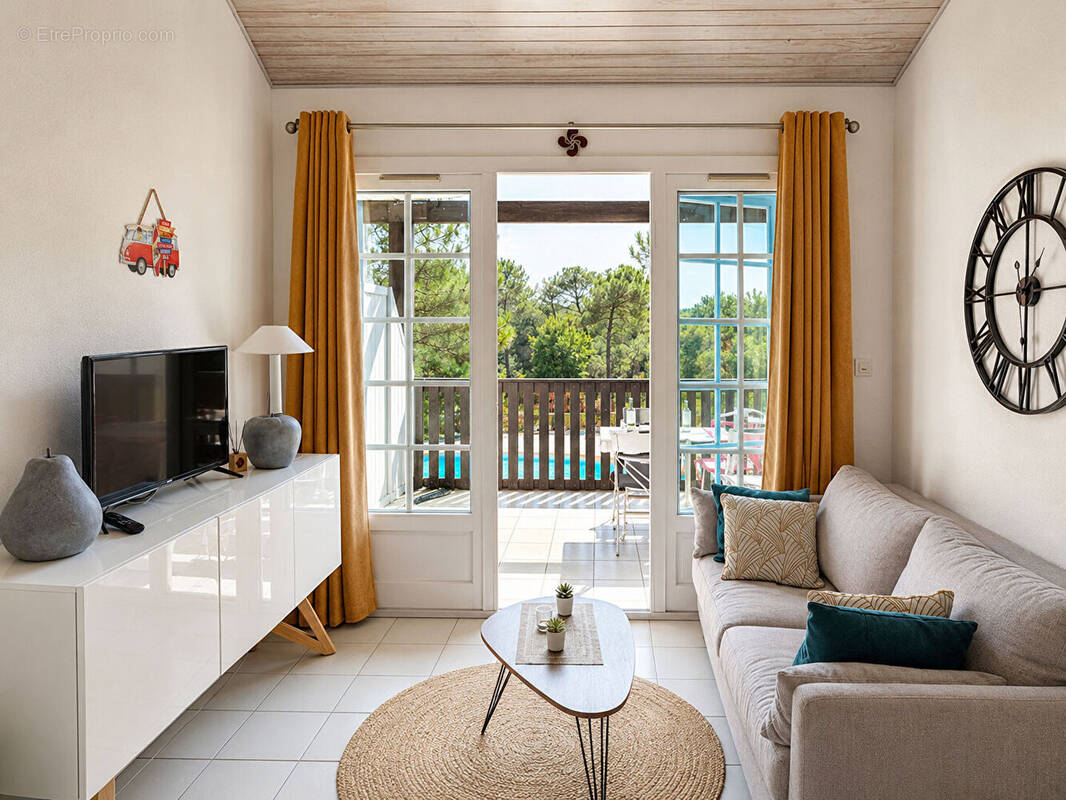 Appartement à MOLIETS-ET-MAA