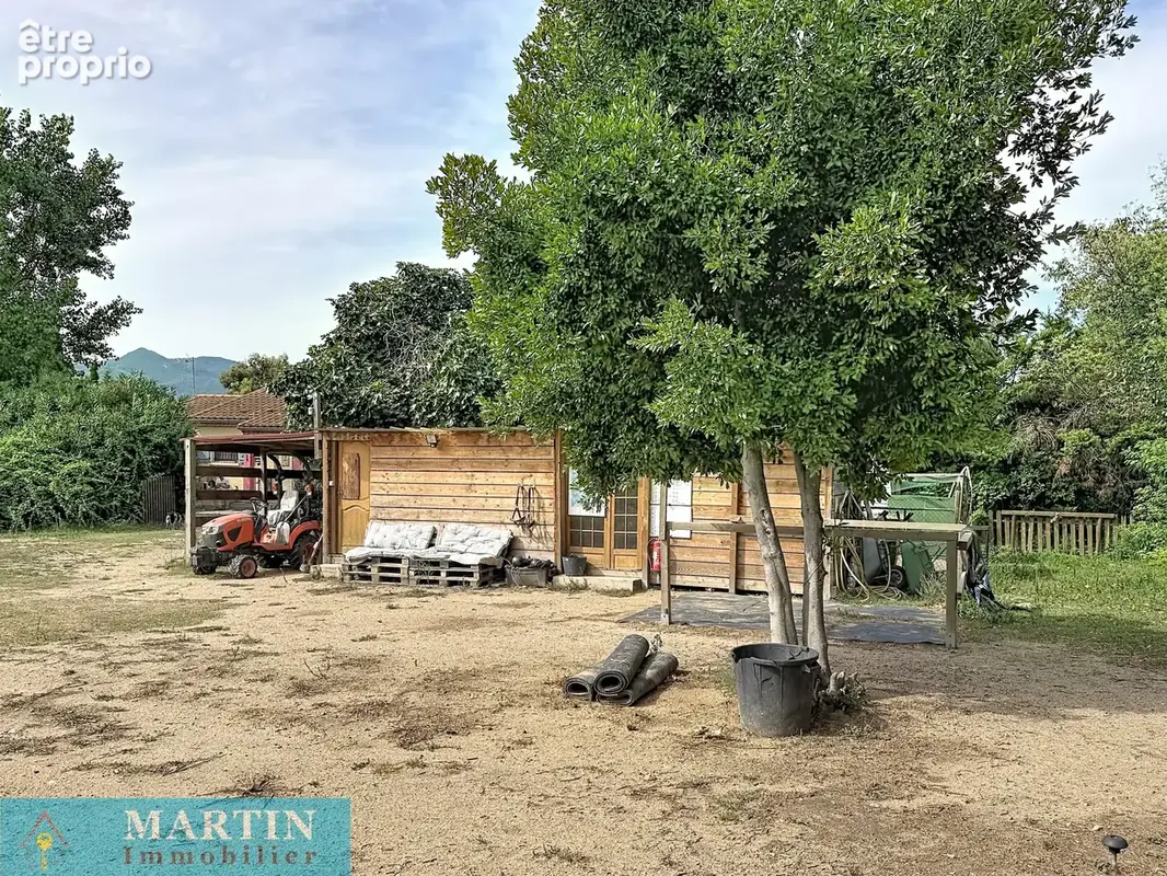Villa de plain-pied avec piscine et 1,5 hectares de terrain plat et clôturé - photo 35
