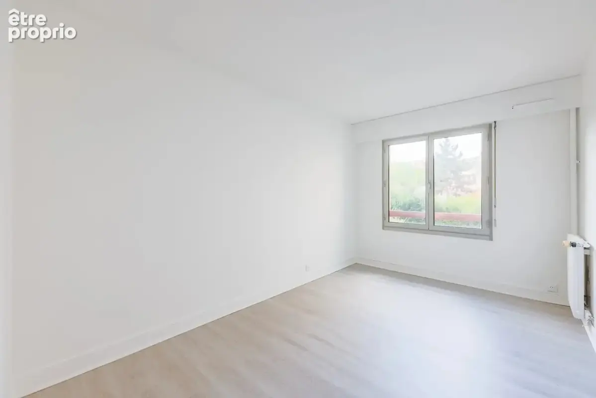 Paris 10e – Canal Saint-Martin / Quai de Jemmapes – 3 pièces de 73 m² avec balcon et parking - photo 9