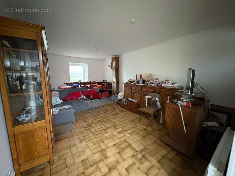 Maison à CERISY-LA-SALLE