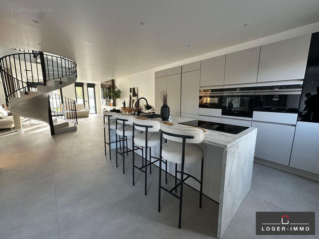 Maison à AULNAY-SOUS-BOIS