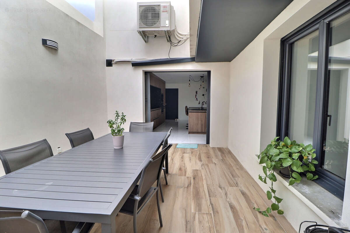 Maison à LANSARGUES