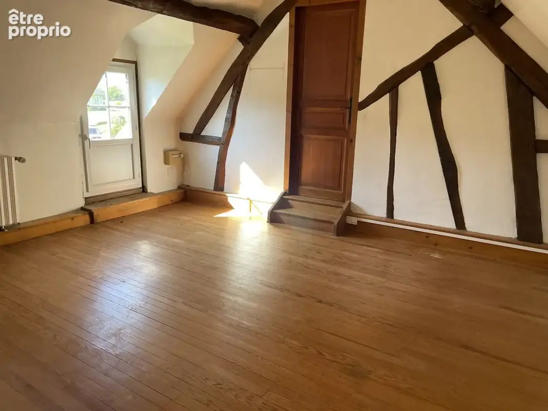 maison familiale avec 4 chambres et un bureau et dépendances - photo 7