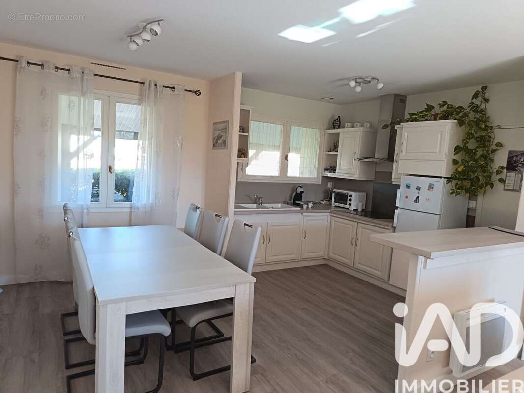 Photo 3 - Maison à COUTRAS