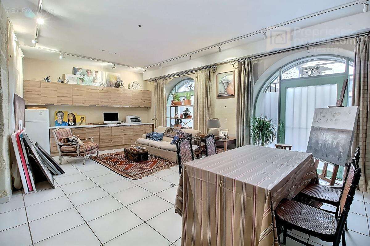 Appartement à UZES