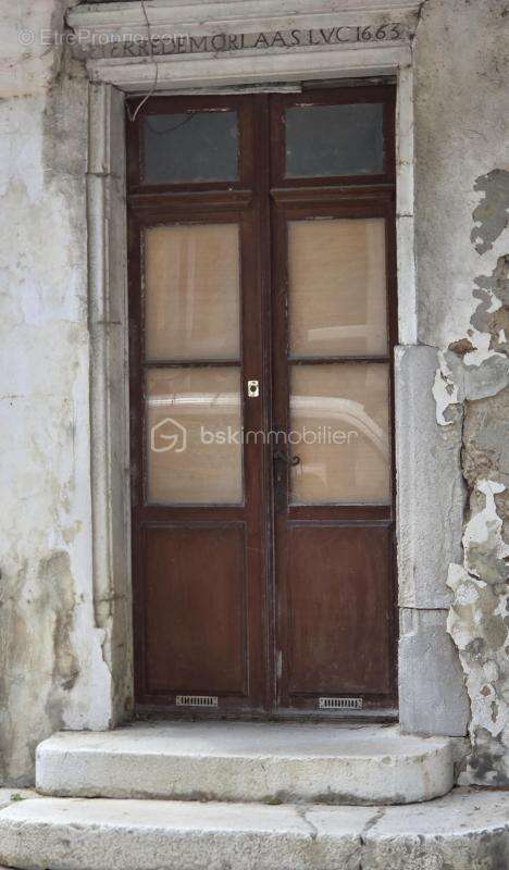 Immeuble de caractère – Centre historique de Salies-de-Béarn - photo 3