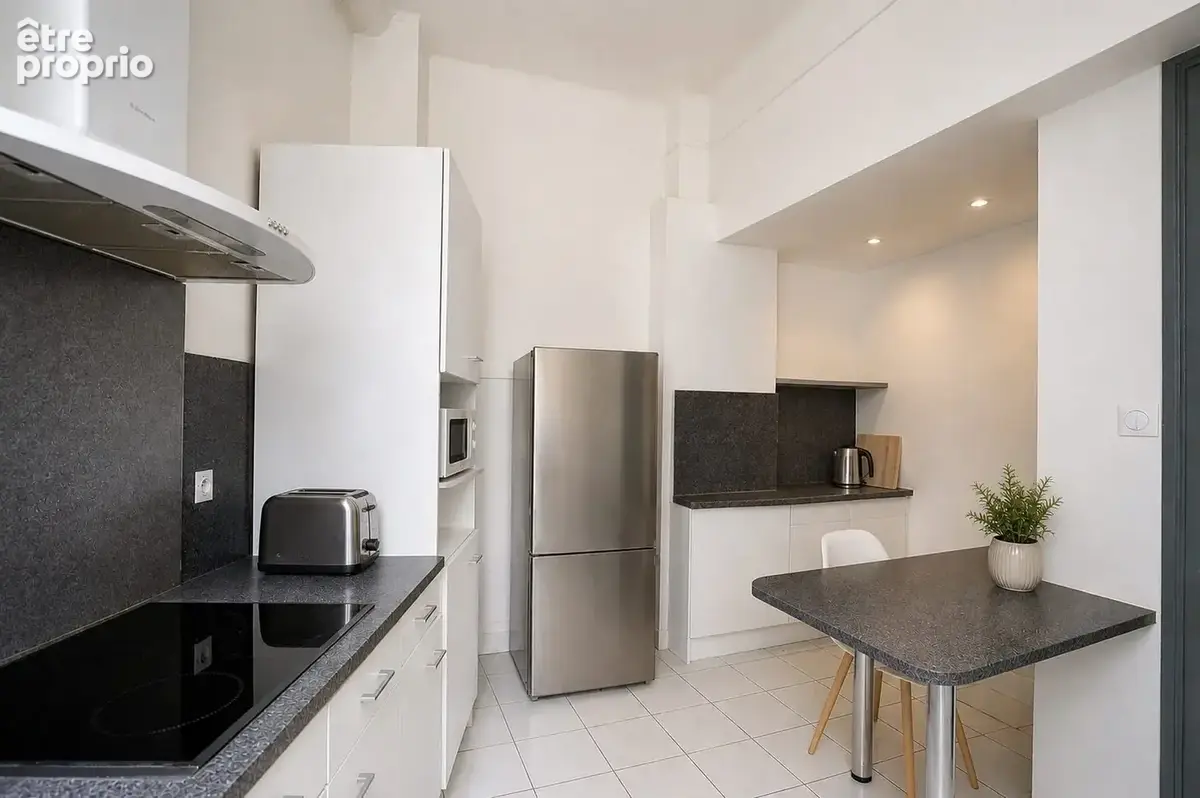 Appartement 75 m² à Lille  - photo 2