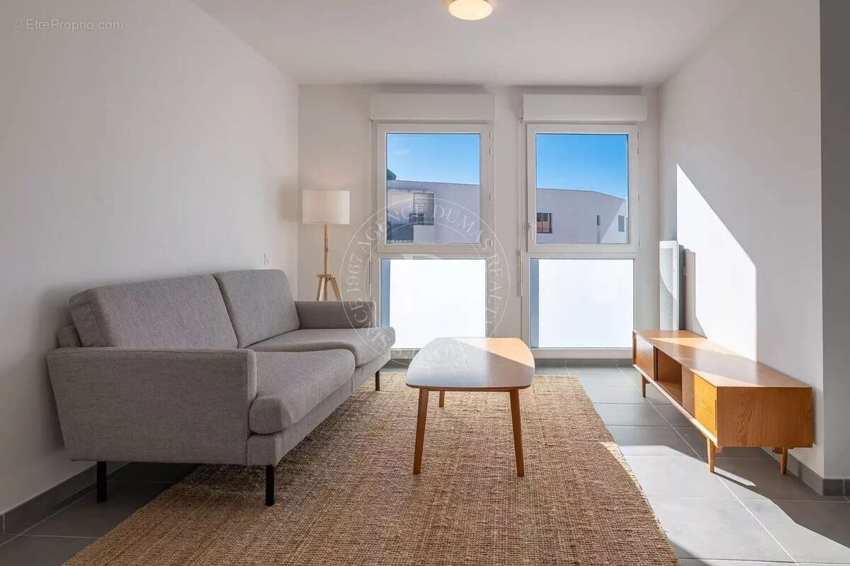 Appartement 3 pièces – Proche Port de Nice - photo 2