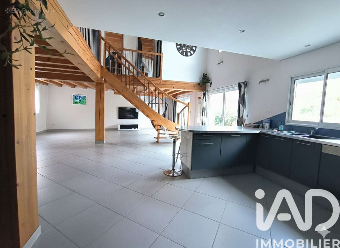 Photo 4 - Maison à BOUGUENAIS