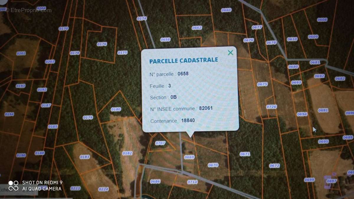 Terrain à FENEYROLS